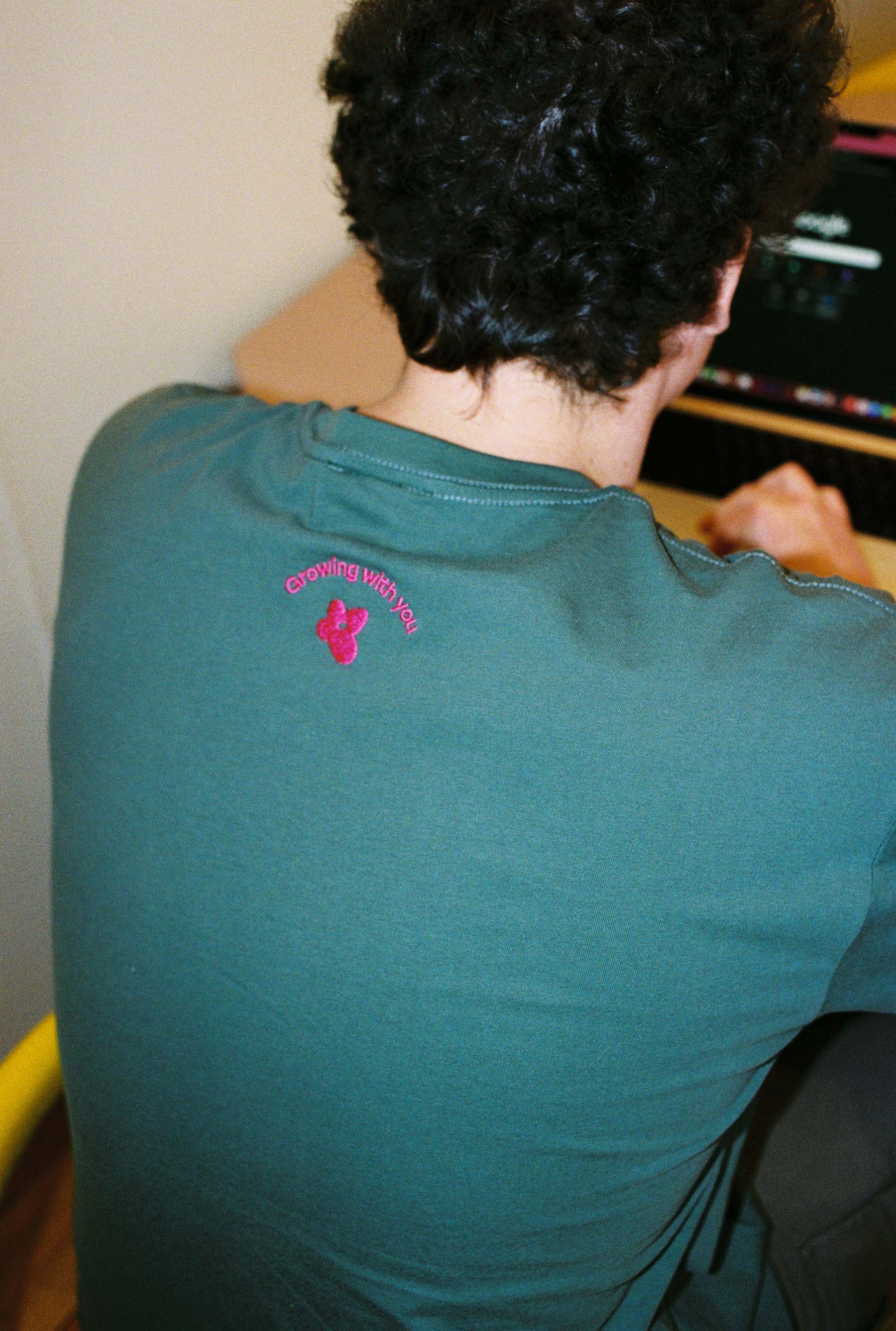 Eddie Tee in Army Green (Unisex)